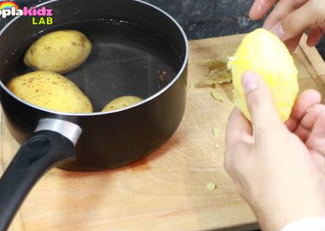 اسرع طريقة لتقشير البطاطا