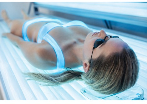  دراسة جديدة: التسمير الاصطناعي يُسرّع شيخوخة الحمض النووي للبشرة لعقود