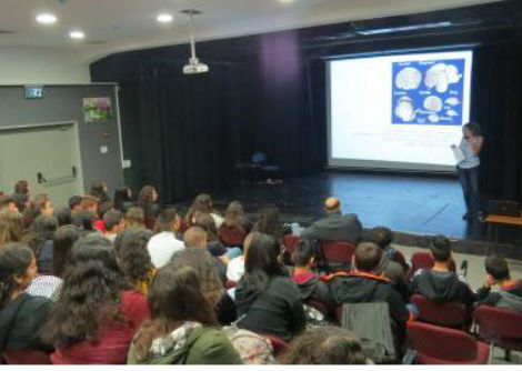 محاضرة بوفيسور منى مارون في المدرسة المعمدانية الناصرة 